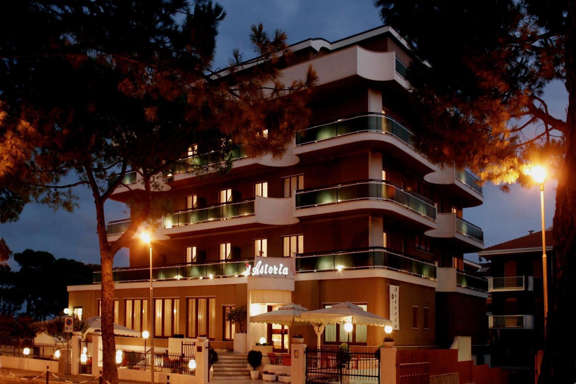 Hotel Astoria Pineto Extérieur photo